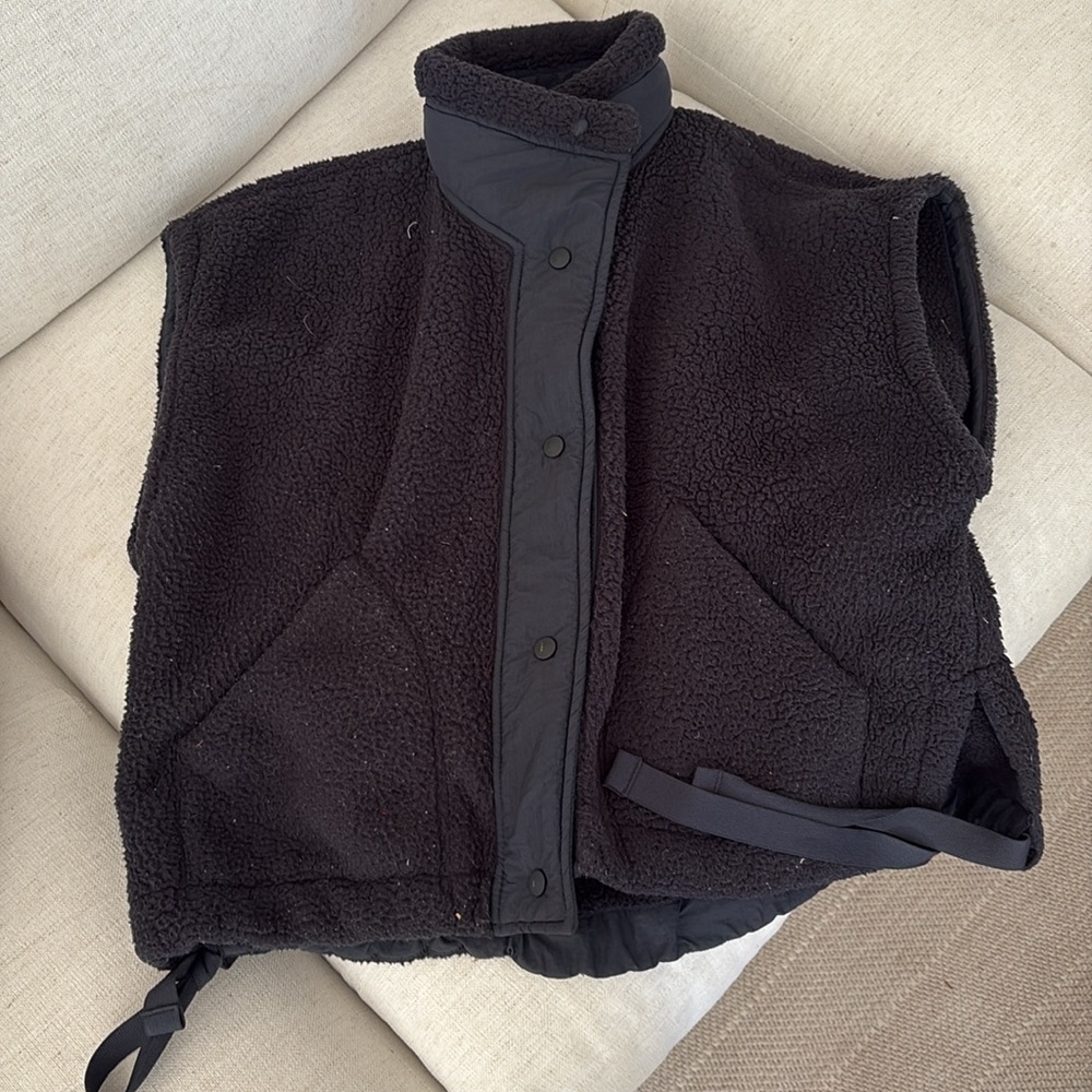Scout It Out Fleece Vest